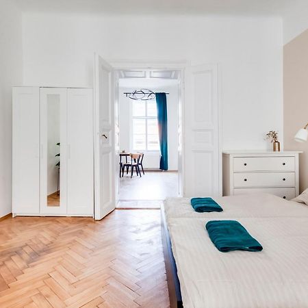 City Center Premium Apartment Prag Exterior foto